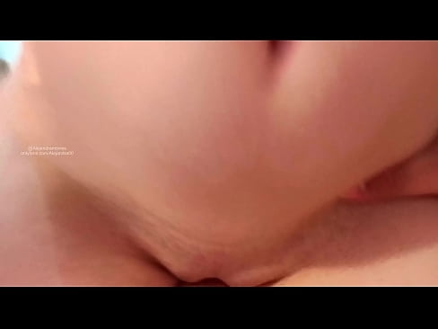 ❤️ Nukuin siskoni huoneessa ja niin heräsin siihen Porno at porn fi.shufflesex.ru