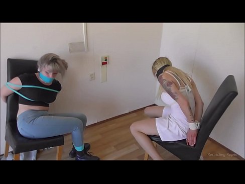 ❤️ Addiktoitunut / sidottu ja suukapulalla / neito hädässä Porno at porn fi.shufflesex.ru