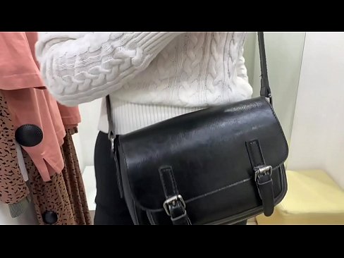 ❤️ Nuoren nartun FeralBerryn julkinen itsetyydytys dildolla sovituskopissa Porno at porn fi.shufflesex.ru